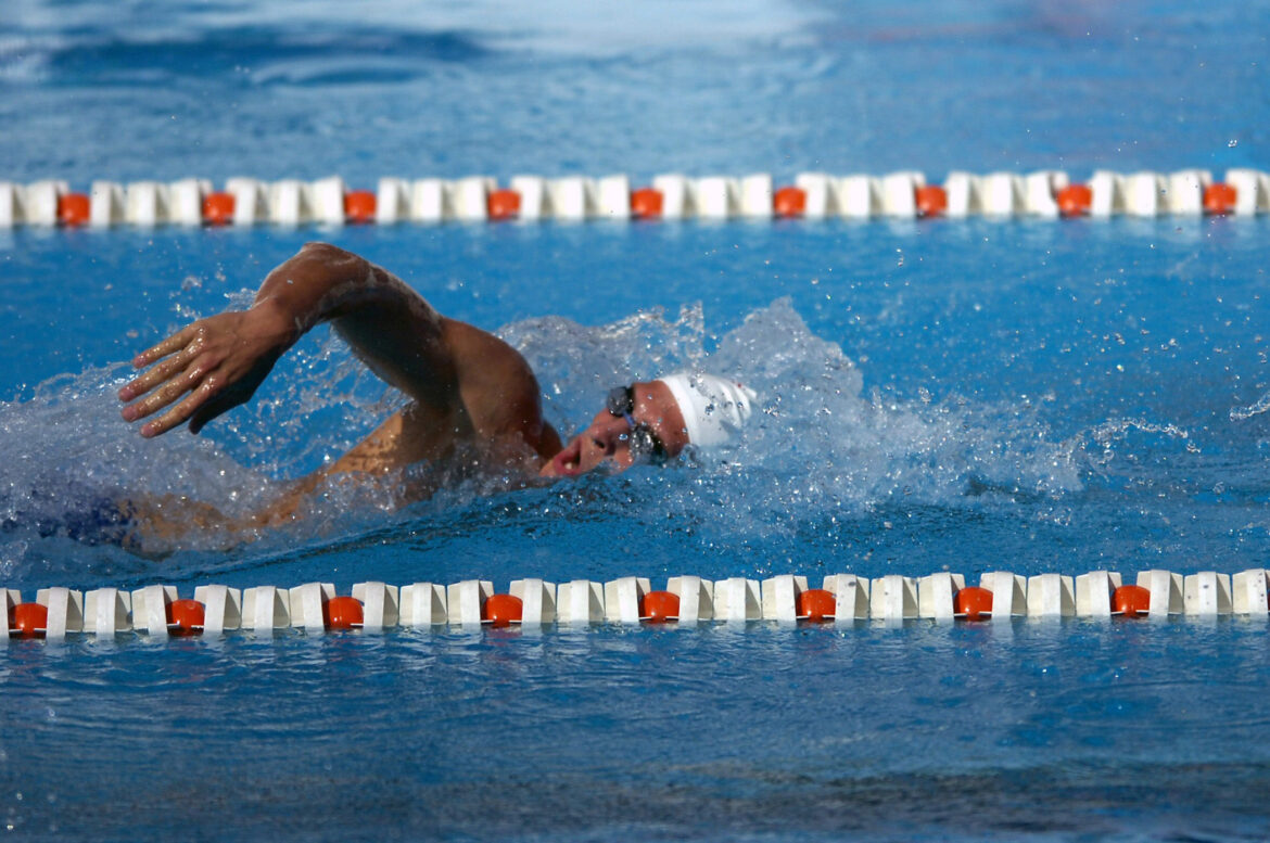 nuoto orologio interno
