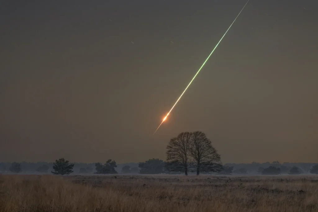 Fotografia scattata da Gijs de Reijke, ripresa dalla riserva naturale di Kampina nei Paesi Bassi